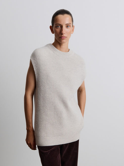 Жилет из шерсти мериноса